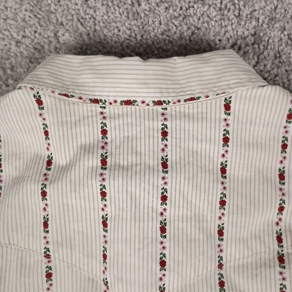 Levi's Pearl Snap Standard Fit Red Roses Men's Shirt XL - Picture 6 of 13